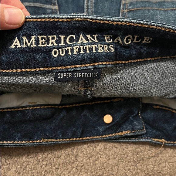 2 pair distressed ripped American Eagle jeans light blue,dark blue - Picture 3 of 7